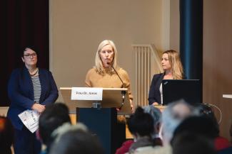 v.l.n.r: Frau Wreh, Frau Dr. Jonas, Frau Pankratz, Heimaufsicht v.l.n.r: Frau Wreh, Frau Dr. Jonas, Frau Pankratz, Heimaufsicht